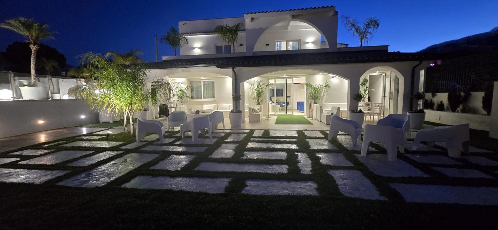 My Place * Carini